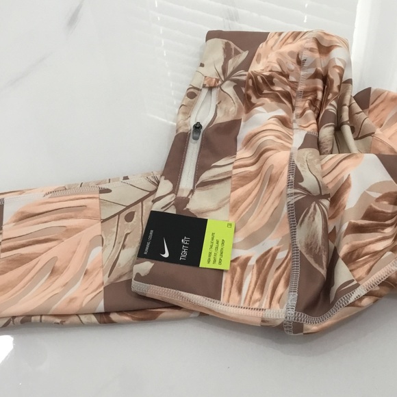 Nike Dry Fit Cropped Length High Waist Leggings NEW - Picture 7 of 12